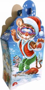 1300 - 1500 г. новогодняя упаковка Тигр-сноубордист ― Новогодние подарки и упаковка 2024 - 25 купить